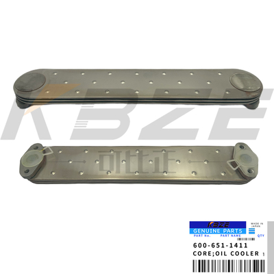 KOMATSU 6D105 600-651-1411 เครื่องเย็นน้ํามันเครื่องยนต์ CORE 3P FITS E200B PC200-2 PC200-3